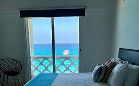 Beachside Apartments Cancun